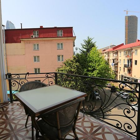 Eiffel Hotel Batumi Exterior foto