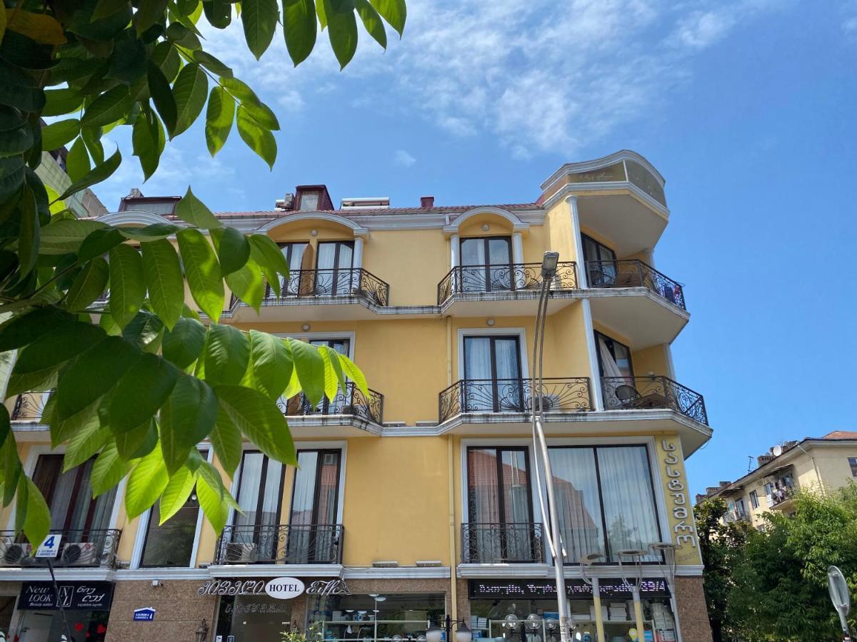 Eiffel Hotel Batumi Exterior foto