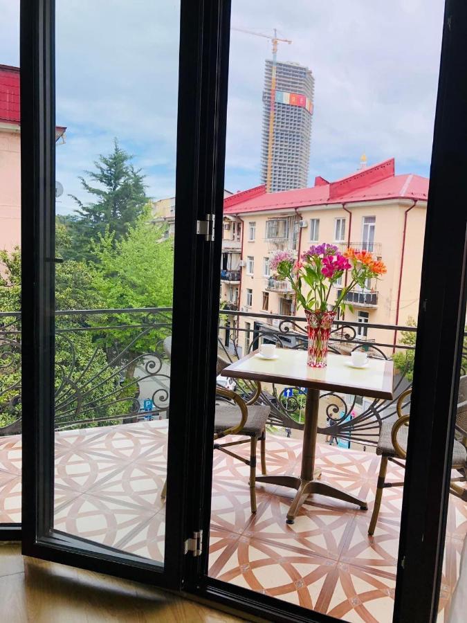 Eiffel Hotel Batumi Exterior foto
